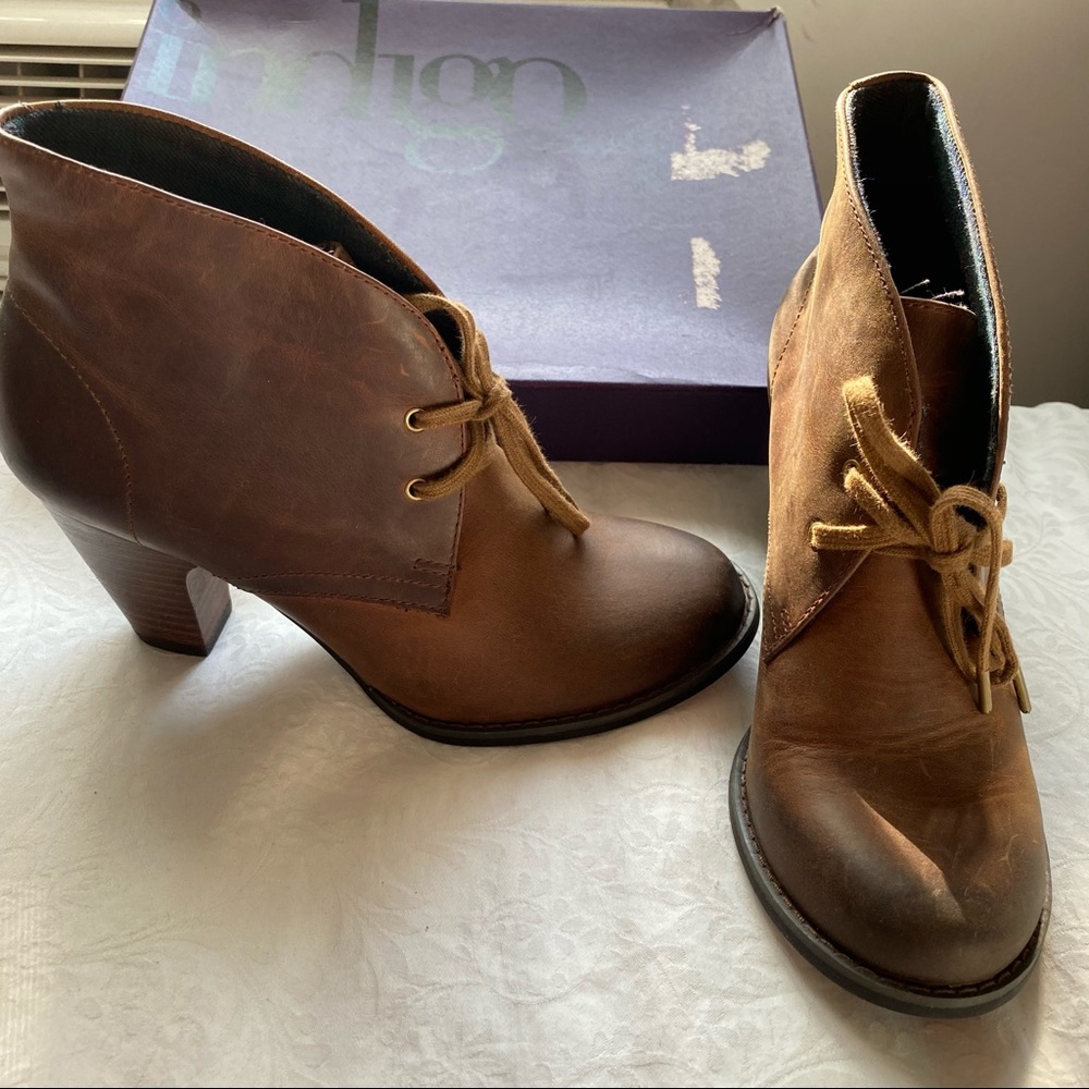 NEW: Lace up, Brown Booties